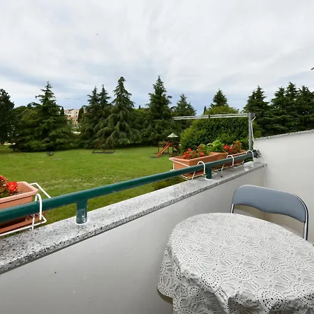 아파트 Marica 포레치